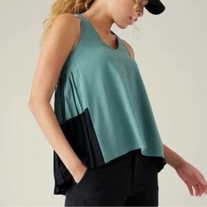 Athleta Swing Forward Pleated Tank XS